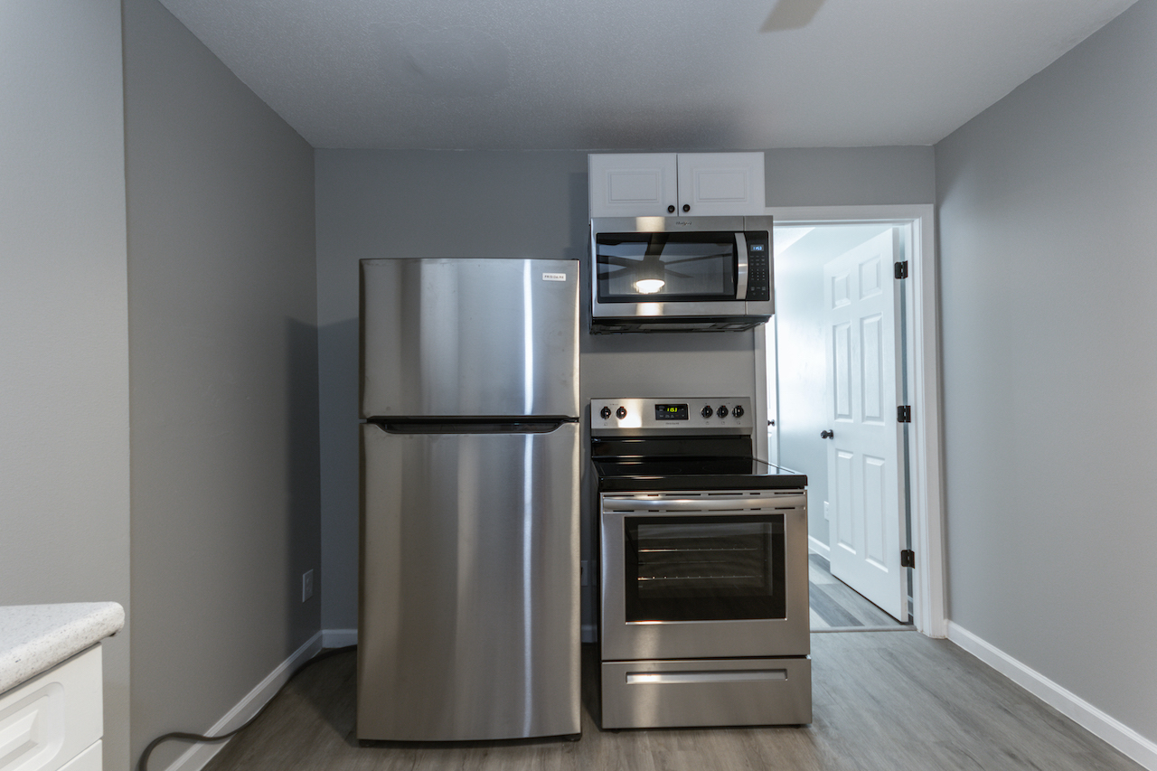 2001 Brown St, Apartment 3, Alton, IL 62002