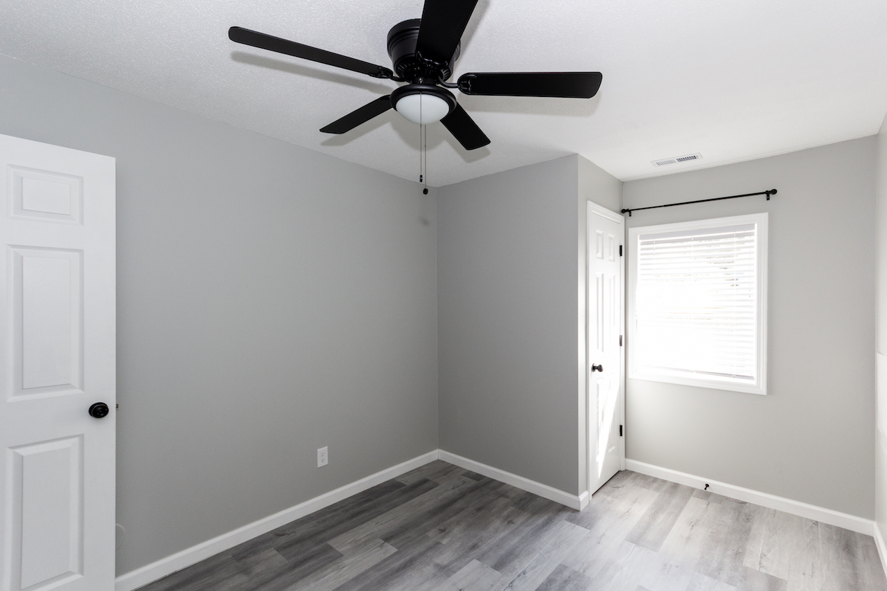 2001 Brown St, Apartment 4, Alton, IL 62002 Bedroom 2 Rental